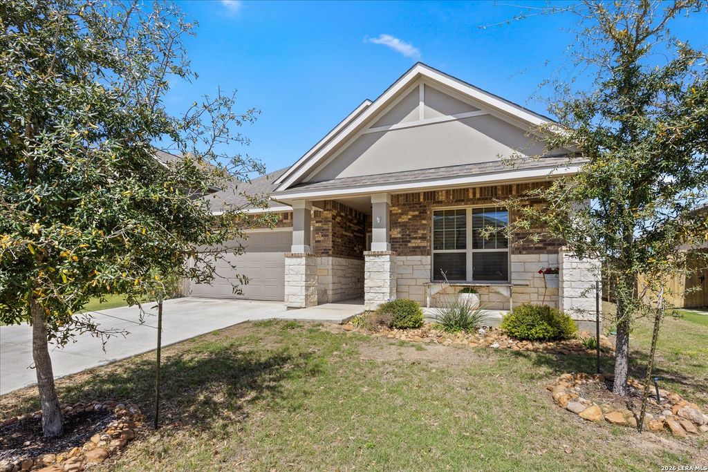 Photo of 29739 Elkhorn Rdg, Fair Oaks Ranch, TX 78015 (MLS # 1947375)