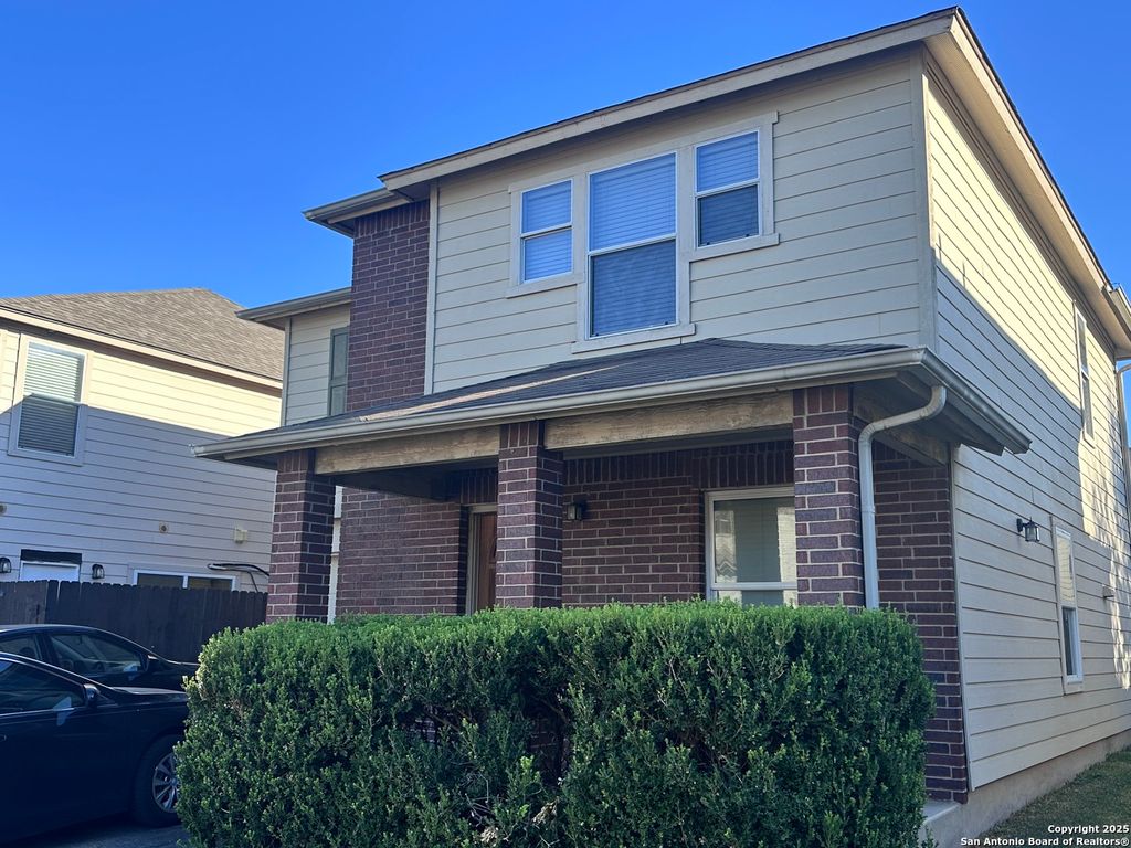 Photo of 106 Adelaide Oaks, San Antonio, TX 78249 (MLS # 1917376)