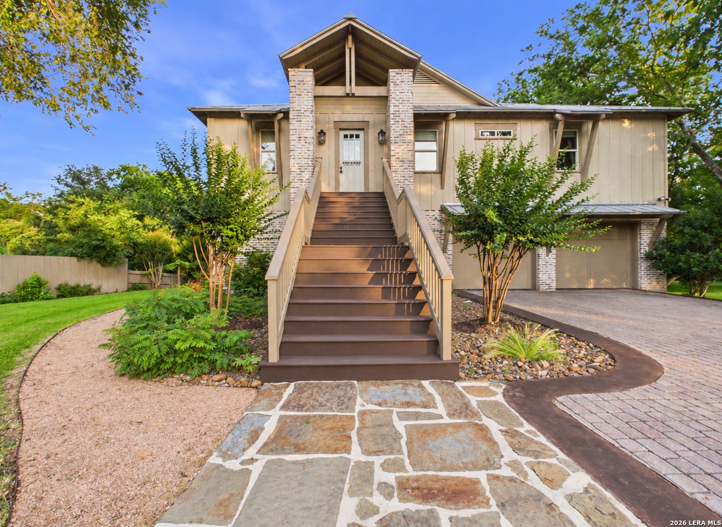 1238 SLEEPY HOLLOW LN