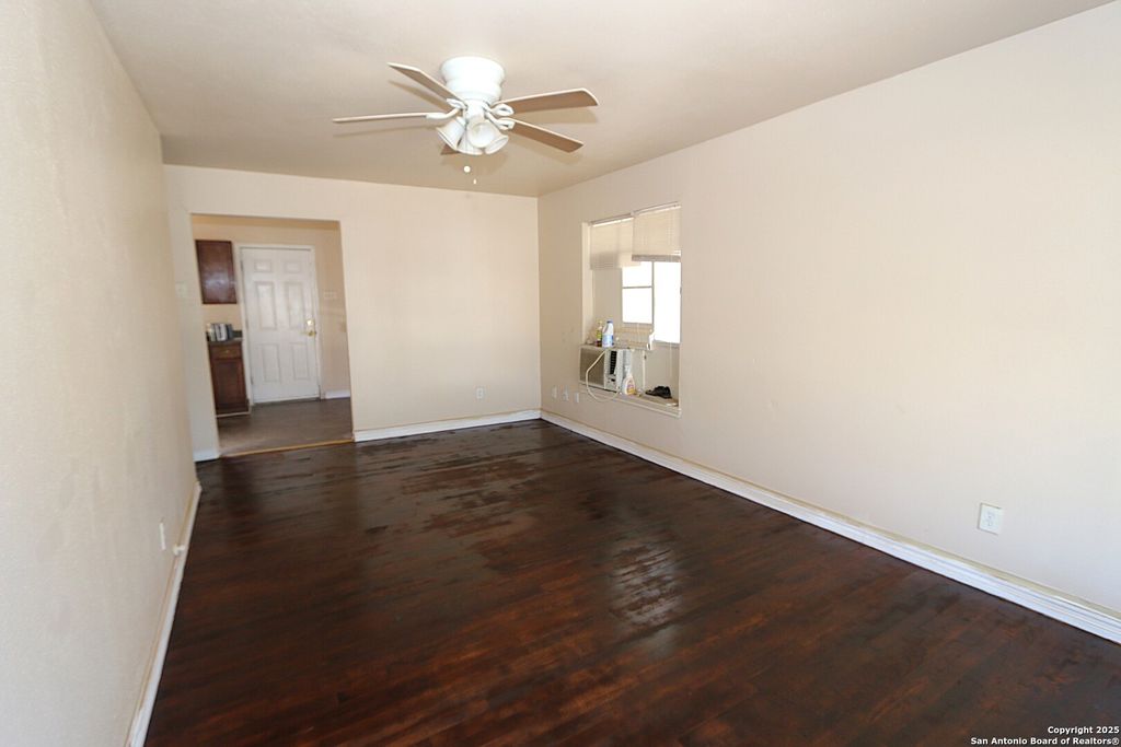 Photo of 734 Gulf, San Antonio, TX 78202 (MLS # 1928741)