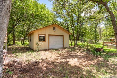 A home in La Vernia