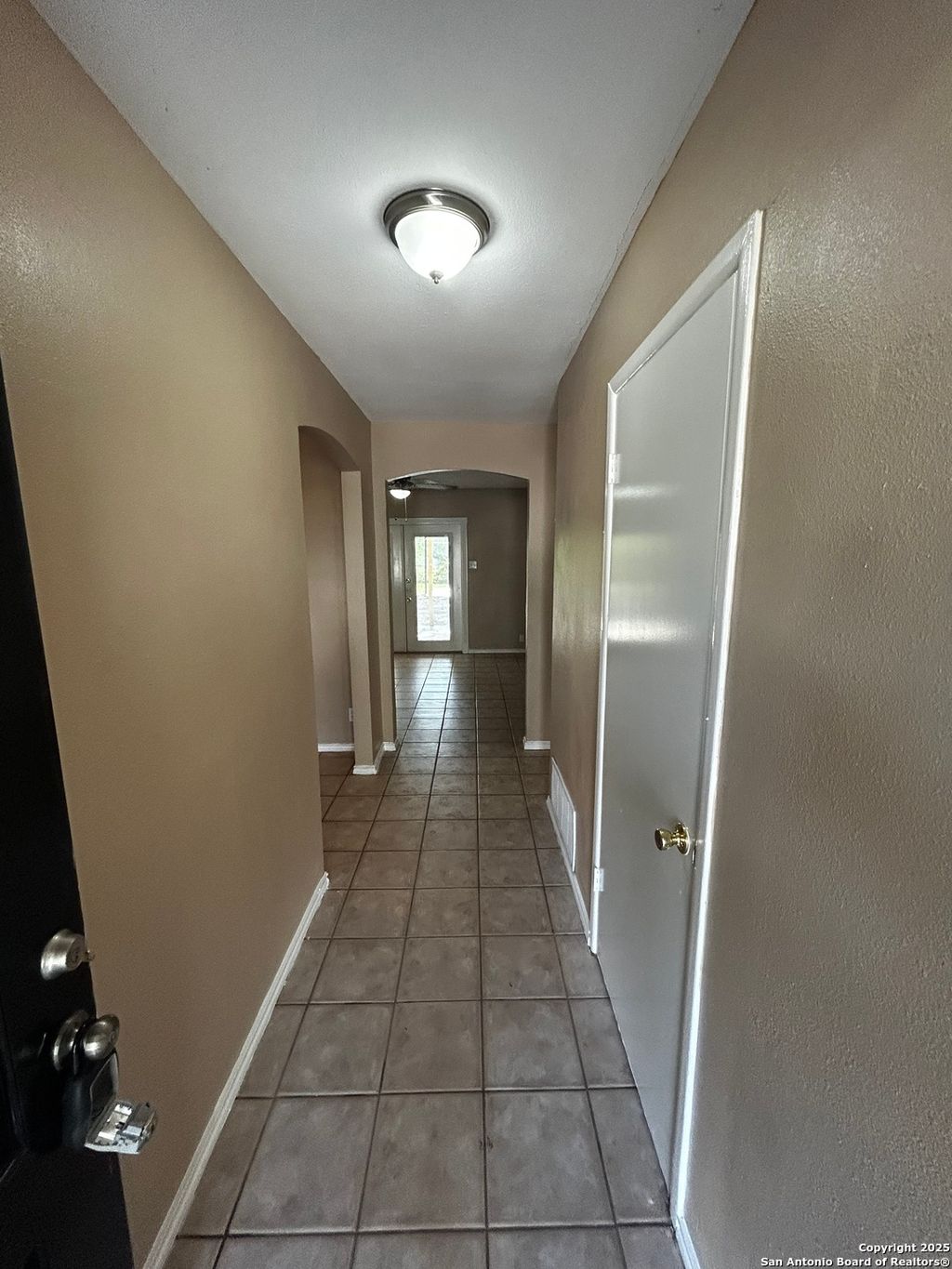 Photo of 1826 Laven Dr, San Antonio, TX 78228 (MLS # 1912782)