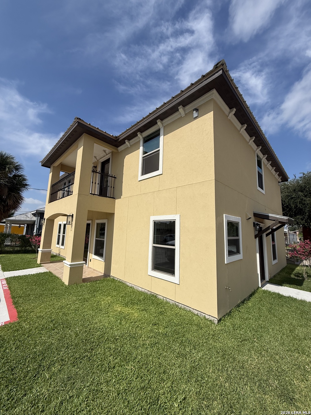 Photo 1 of 15 — 231 N CEYLON ST 10, Eagle Pass, TX 78852