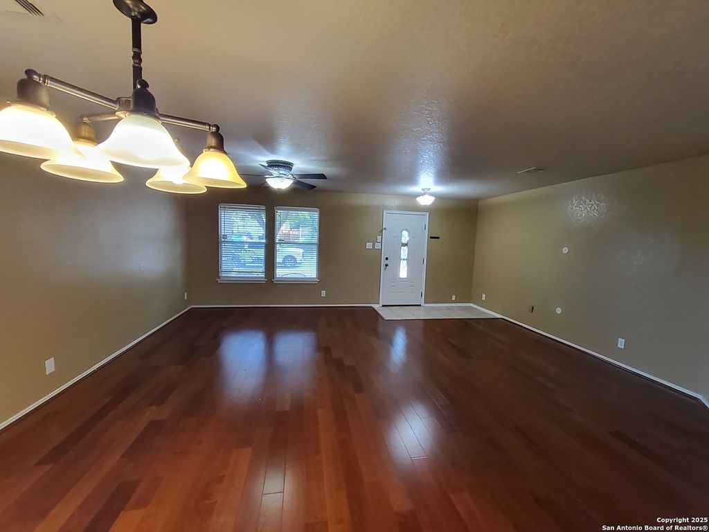 Photo of 11502 Forest Branch, Live Oak, TX 78233 (MLS # 1926960)