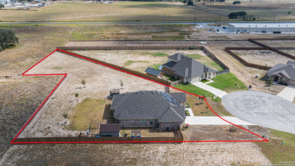 Photo of 113 Scarlet Oak, Floresville, TX 78114 (MLS # 1918995)