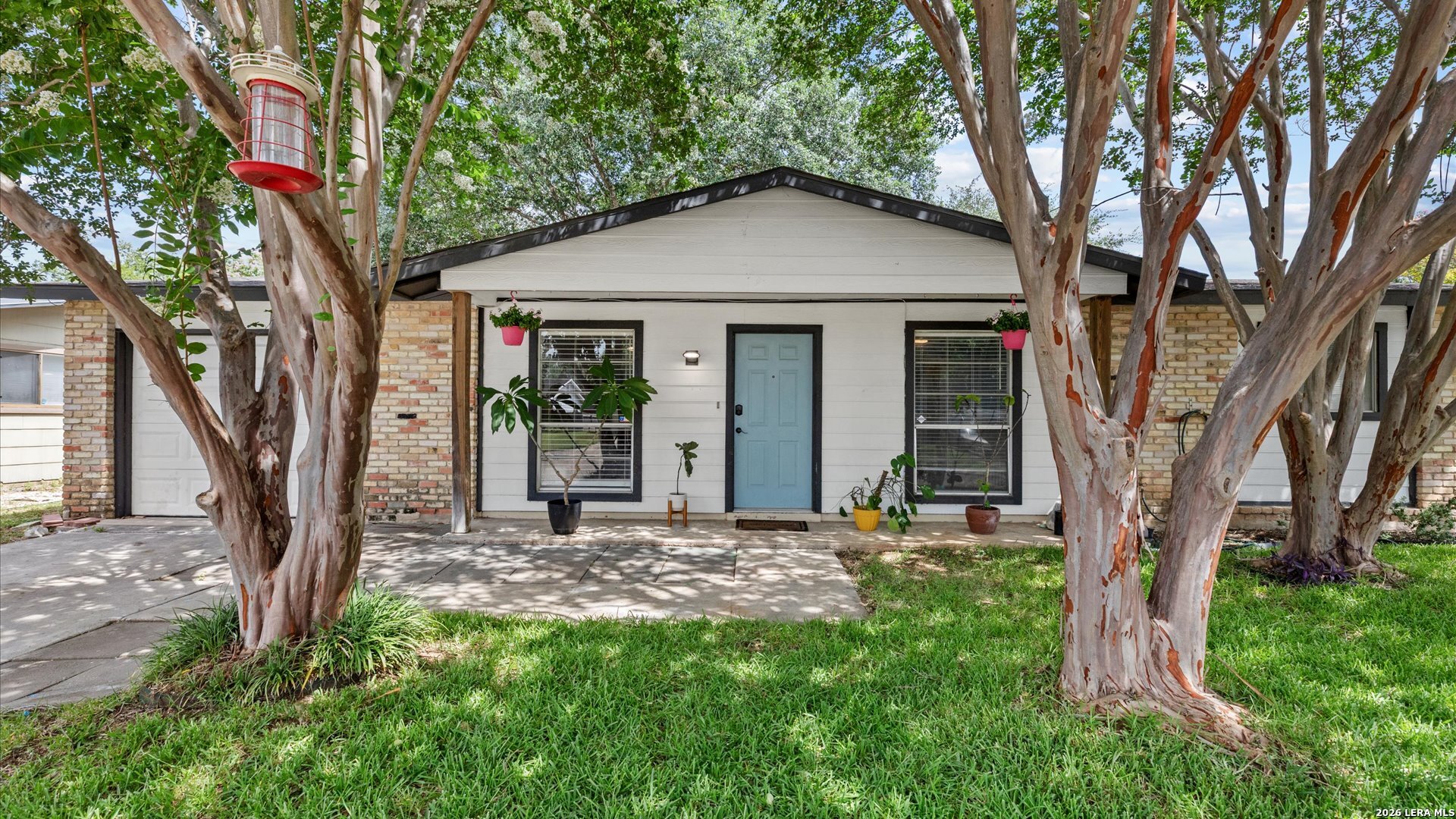 Photo 1 of 16 — 1025 Williamsburg, Schertz, TX 78154