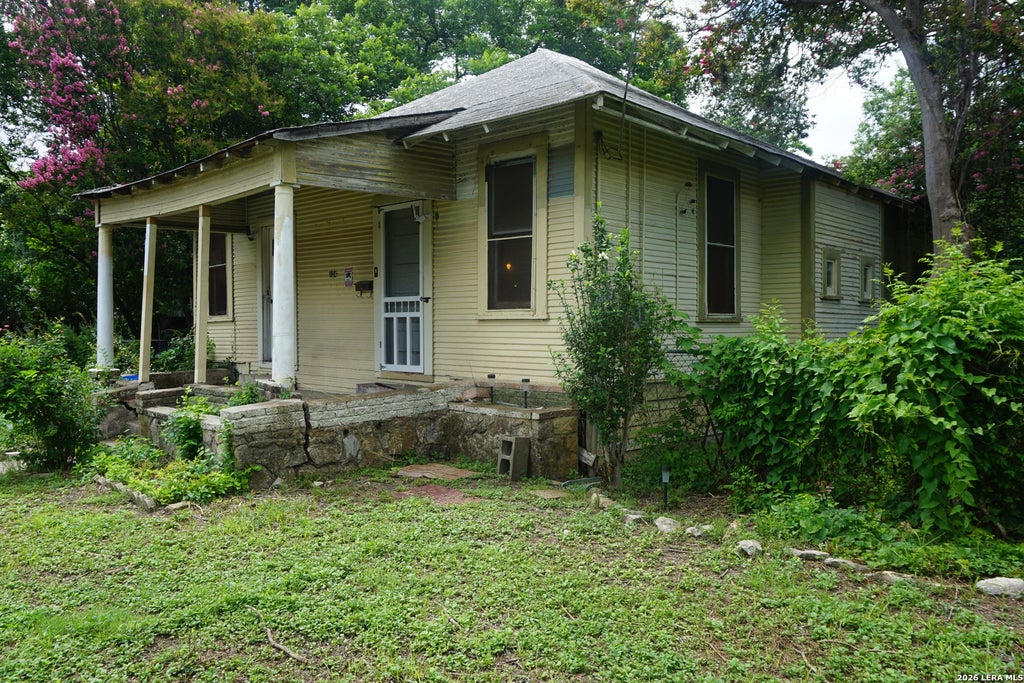 Photo of 104 New York Pl, San Antonio, TX 78214 (MLS # 1991547)
