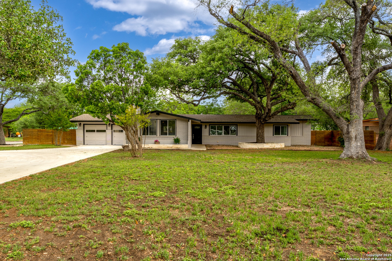 111 Lemonwood