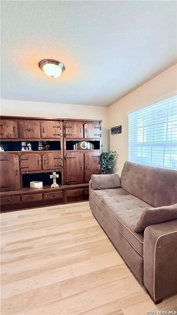 Photo of 1660 W Nolte Farms, Seguin, TX 78155 (MLS # 2009888)