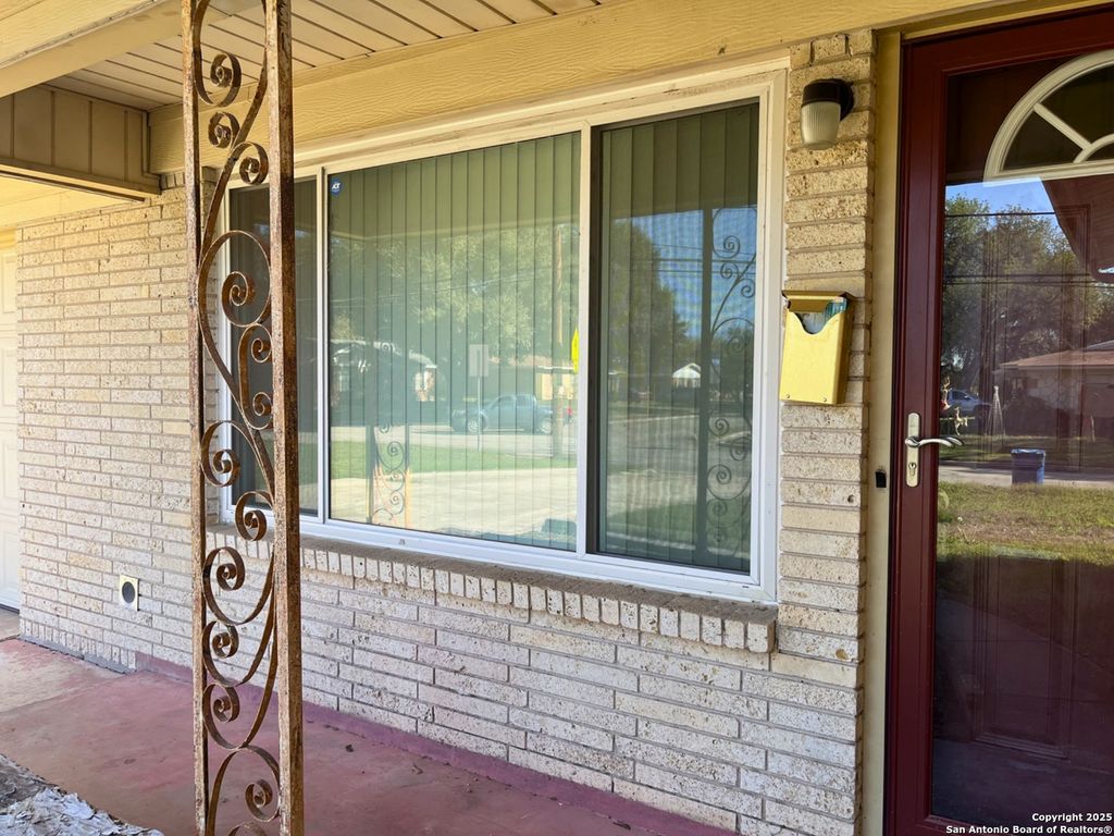 Photo of 2022 Odessa DR, San Antonio, TX 78220 (MLS # 1929985)