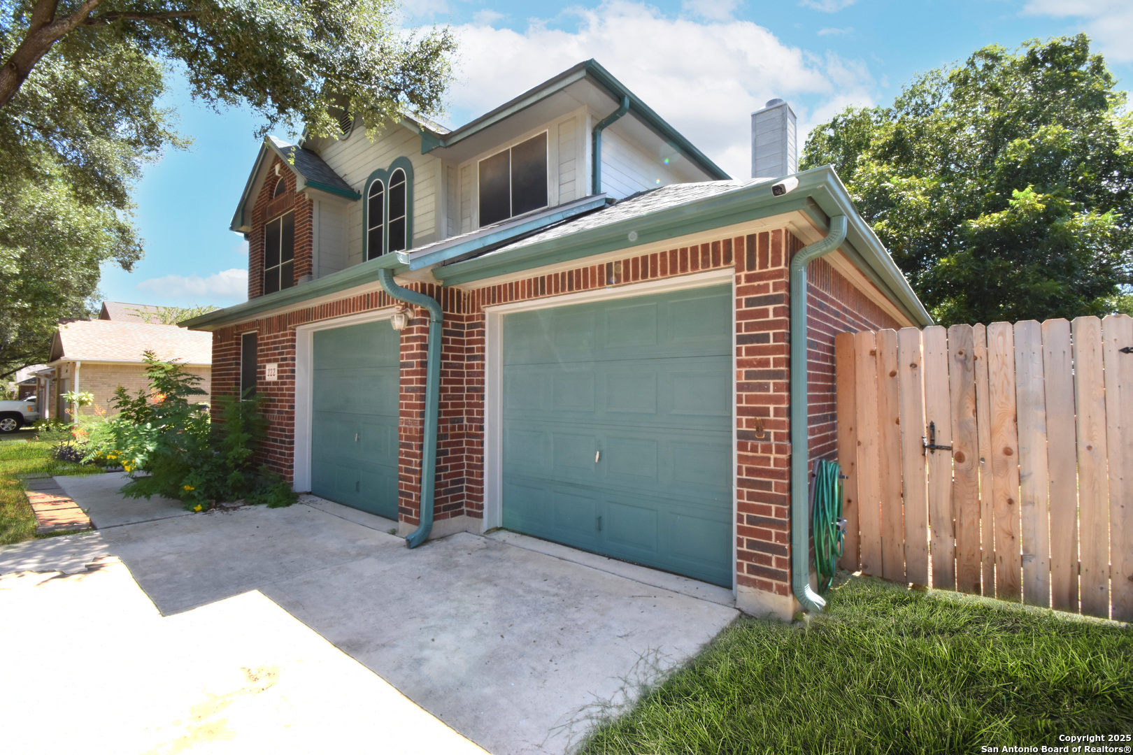 222 Tapwood Ln