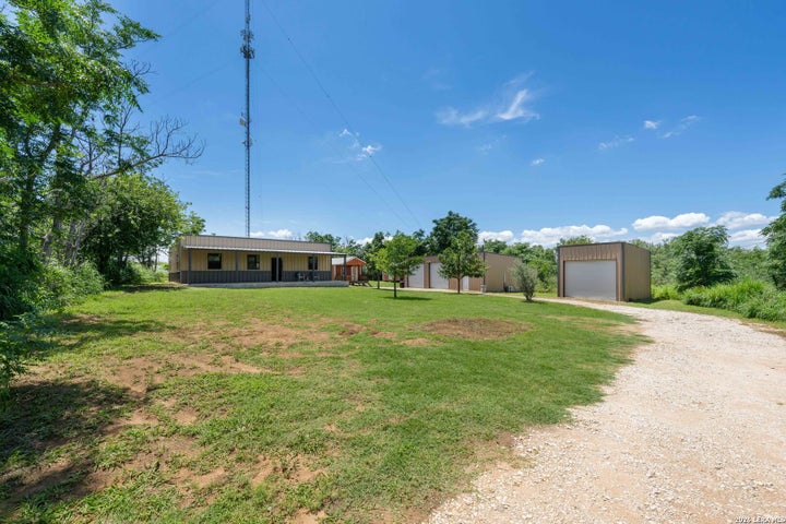 Photo 1 of 43 — 9195 S LOOP 1604 E, Elmendorf, TX 78112