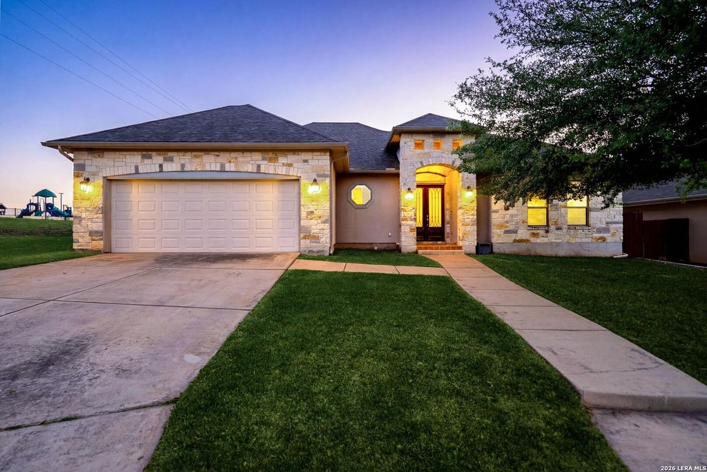 Photo of 104 S Elise Dr, La Vernia, TX 78121 (MLS # 1952823)