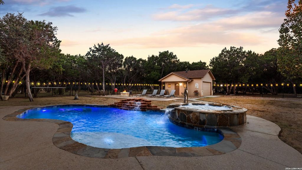 Photo of 27511 Fels Mauer Blvd, New Braunfels, TX 78132 (MLS # 1955796)