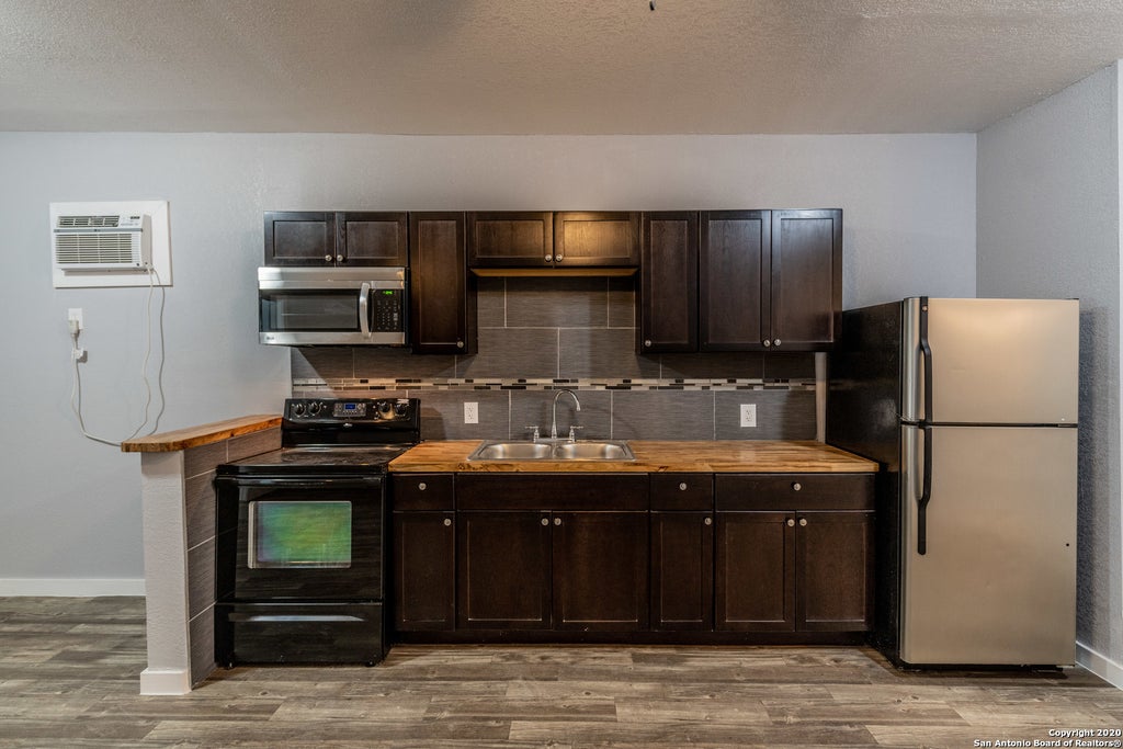 Photo of 2305 PINN RD 6 #6, San Antonio, TX 78227 (MLS # 1991348)