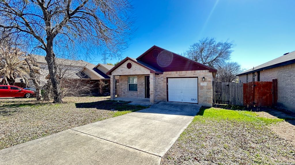 Photo of 10730 SHAENCROSSING, San Antonio, TX 78254 (MLS # 1944771)