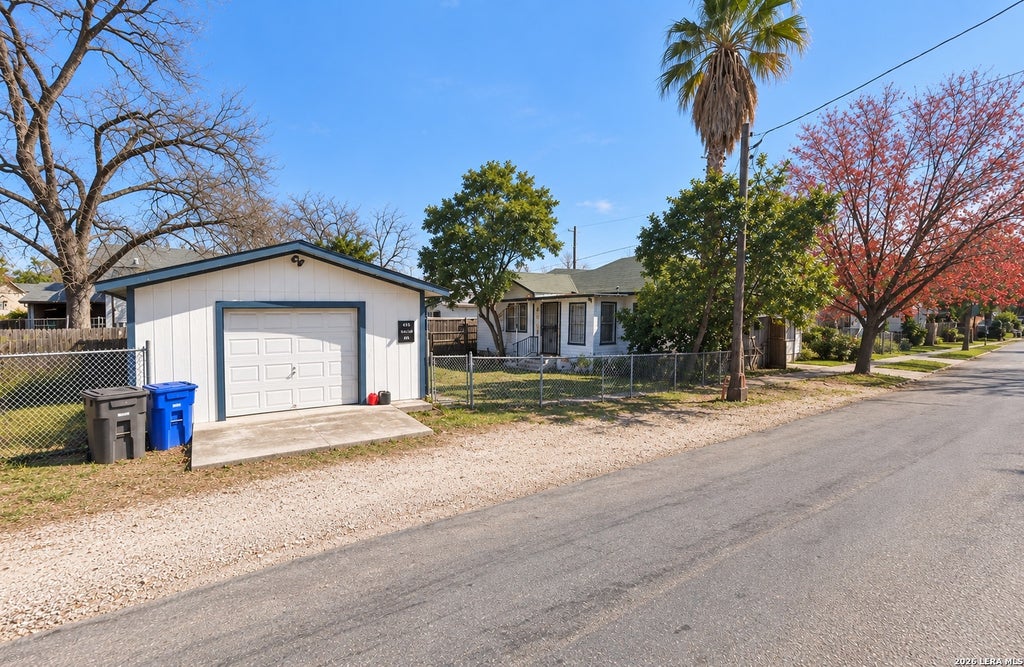 Photo of 455 WALTON AVE, San Antonio, TX 78225 (MLS # 2017228)