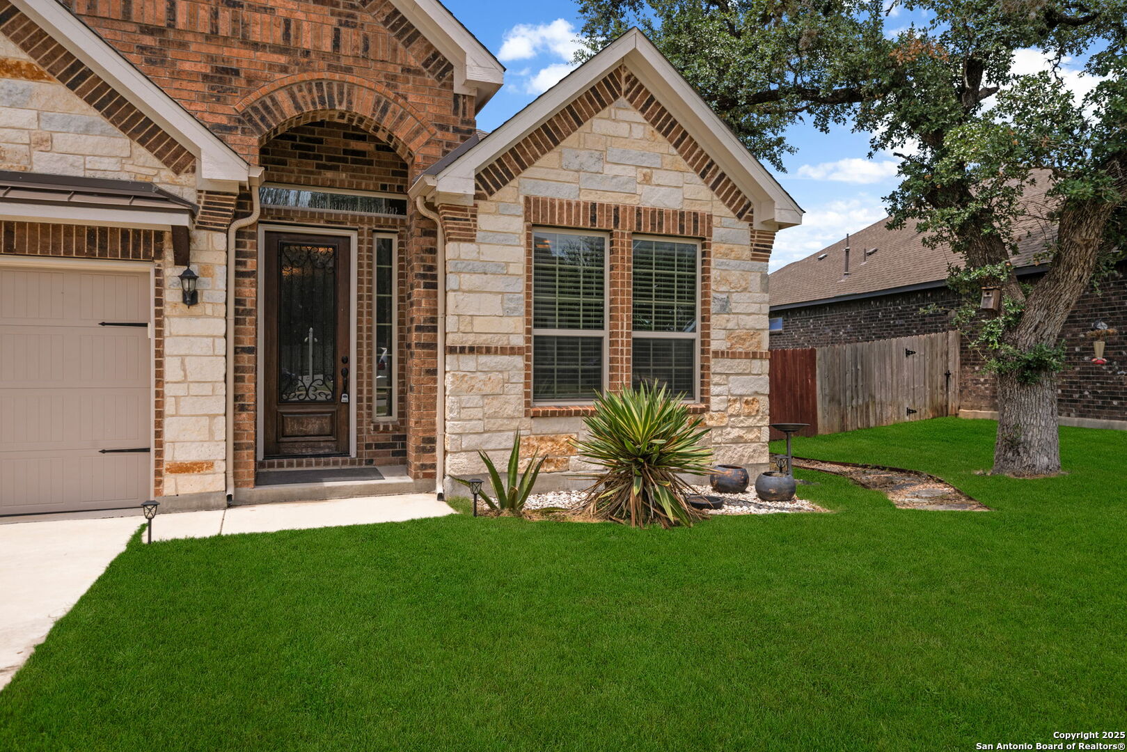 122 Noble Woods