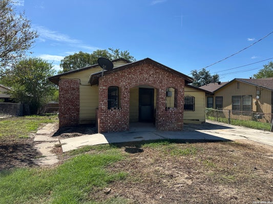 922 SHEMYA AVE, SAN ANTONIO, TX 78221 - Image bfb5d32612bacaca9a3abdf8380b3cf5/2700707064
