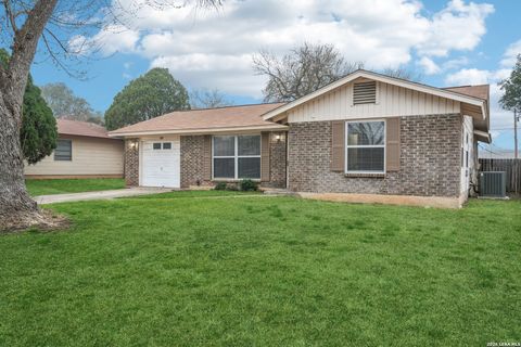 318 Balboa Drive Universal City TX 78148