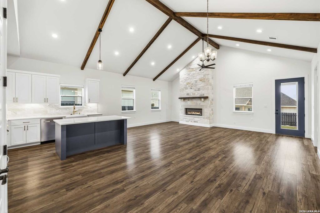 Photo of 121 Feather Way, Fredericksburg, TX 78624 (MLS # 1935349)