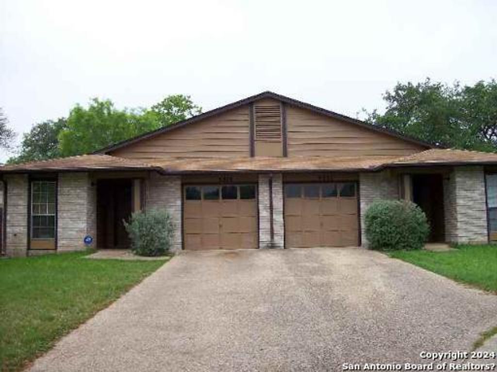 Photo of 5319 ASHBURY DR, San Antonio, TX 78250 (MLS # 1945456)