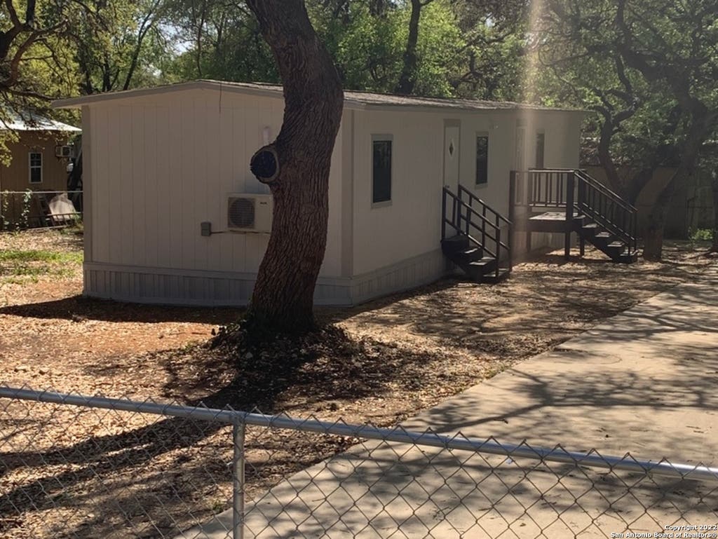 Photo of 25315 LYNDA SUE DR 1 #1, San Antonio, TX 78257 (MLS # 2003690)