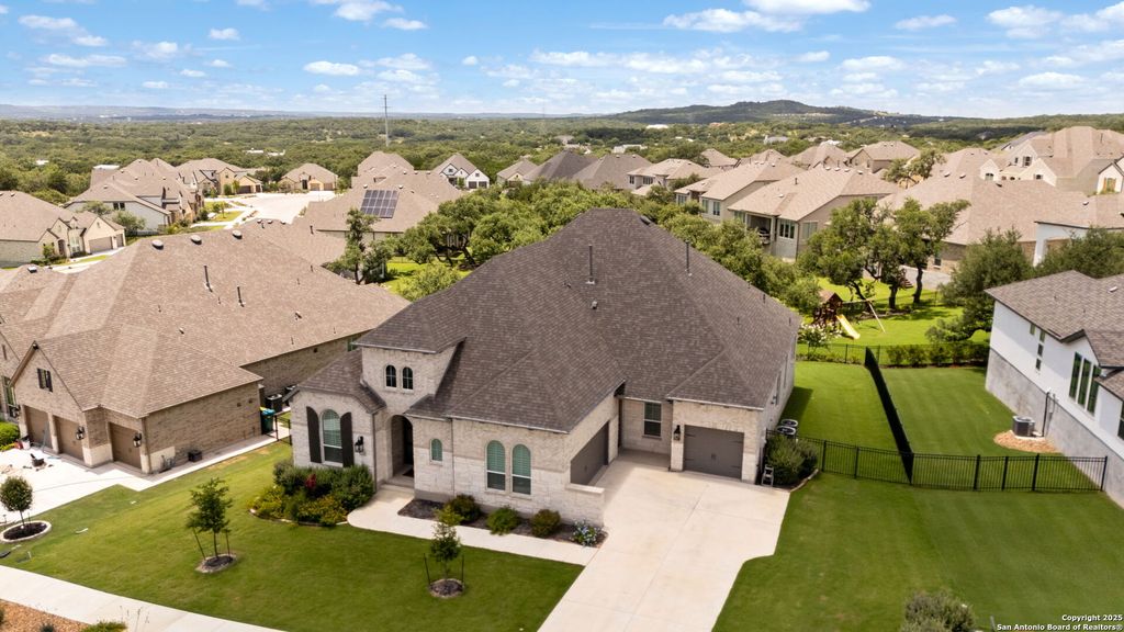 Photo of 220 Corazon, Boerne, TX 78006 (MLS # 1931092)