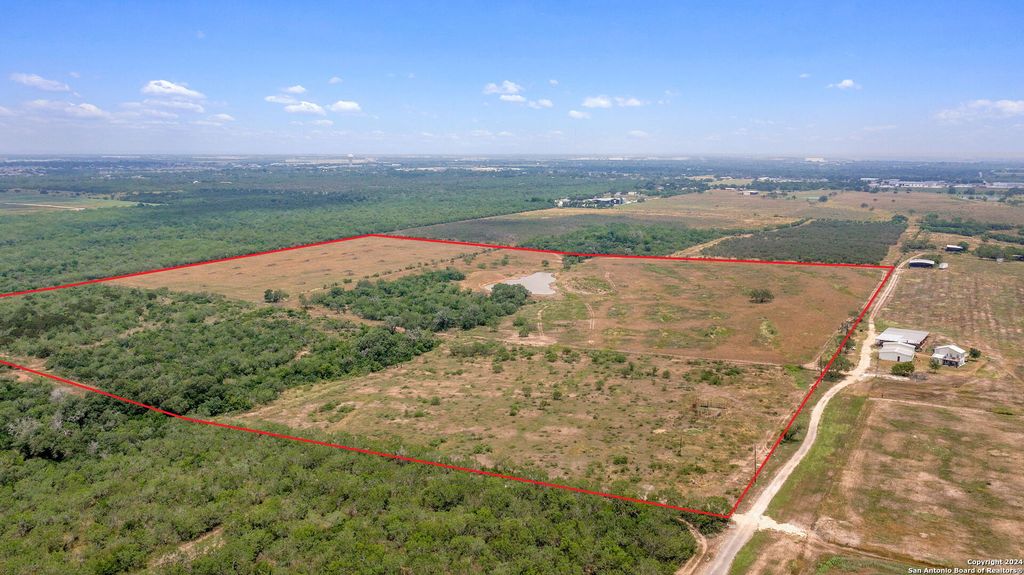 Photo of 7507 New Sulphur Springs Rd, San Antonio, TX 78263 (MLS # 1777669)