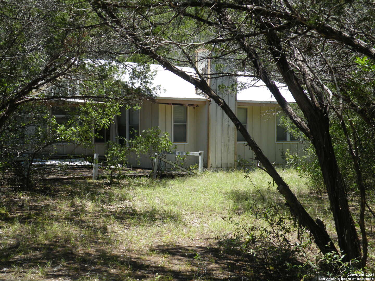 804 BLUFF CREEK RD