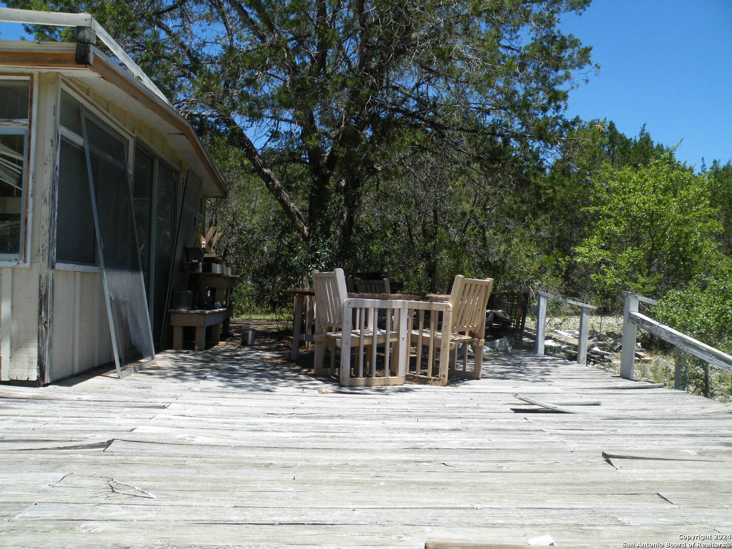 804 BLUFF CREEK RD