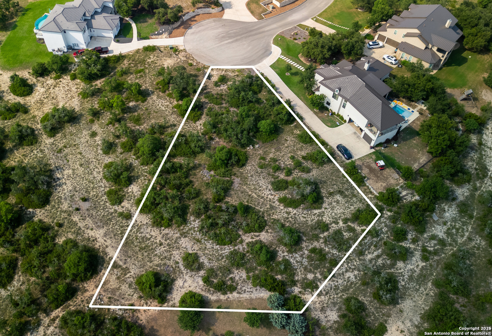 23507 Avila Ridge