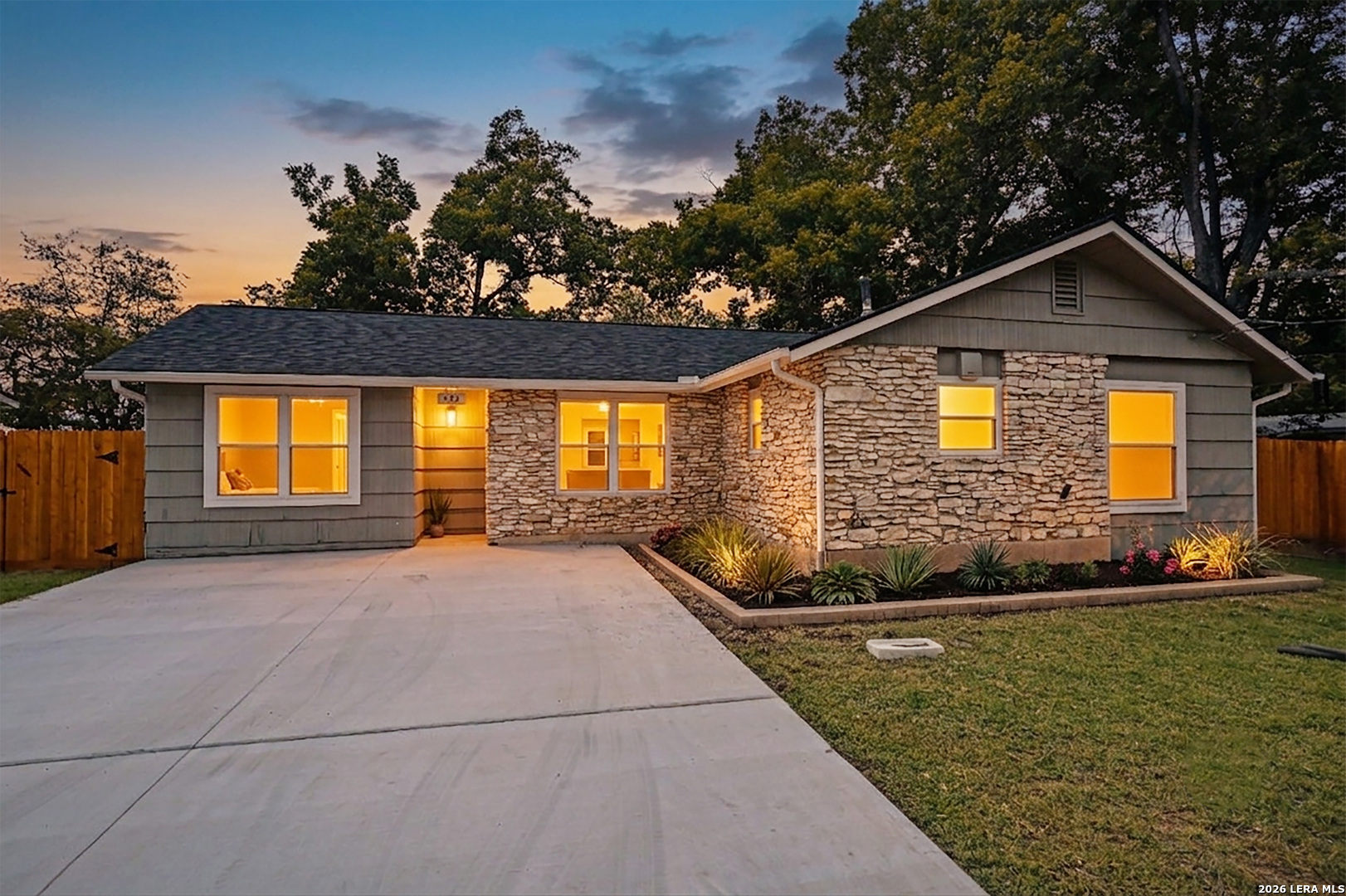 Photo 1 of 40 — 442 ROTHE LOOP, New Braunfels, TX 78130