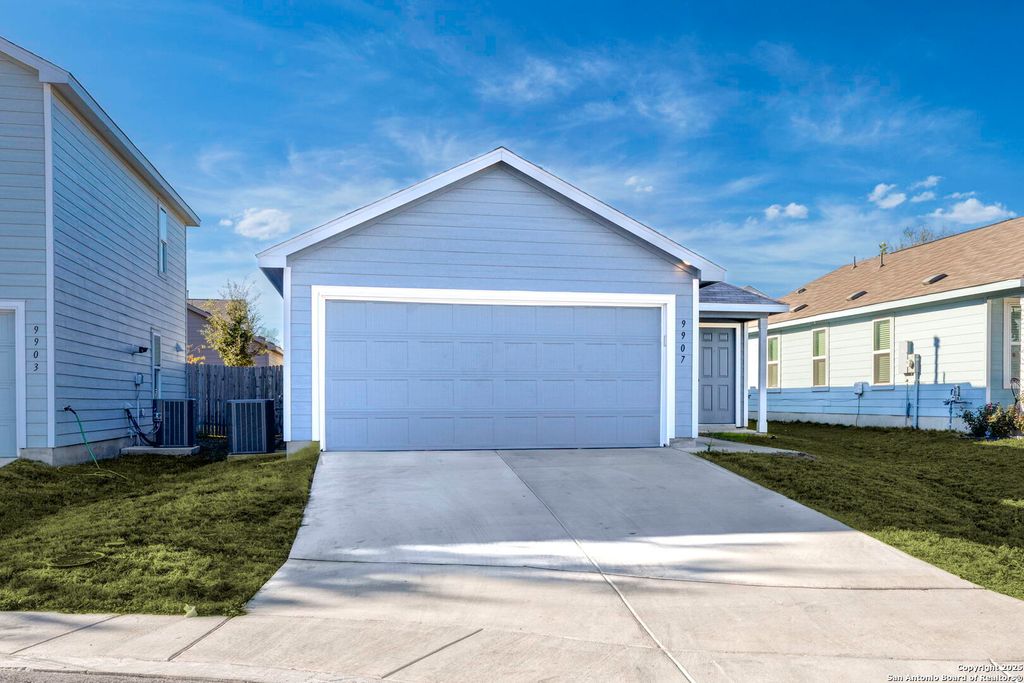 Photo of 9907 Jenney Grist, San Antonio, TX 78254 (MLS # 1926343)