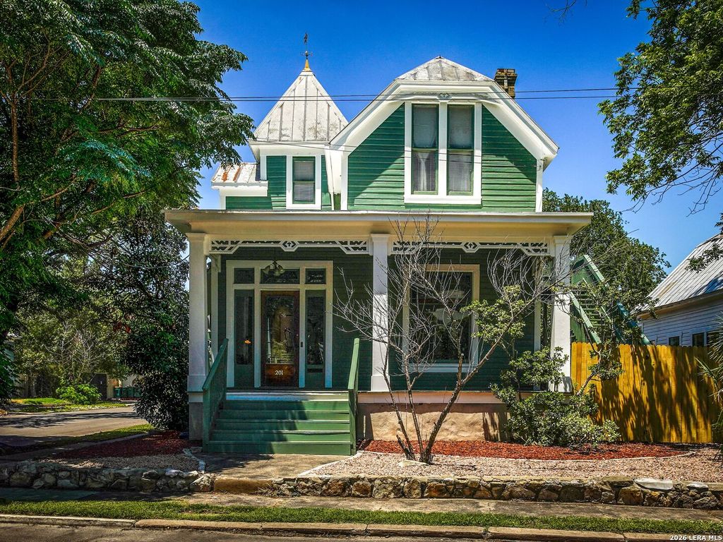Photo of 201 E Rische, San Antonio, TX 78204 (MLS # 1966996)