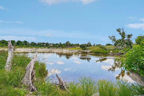 5953 HIGHWAY 27, CENTER POINT, TX 78010 - Image c0d826bebafe62a97c8e44d601cd6e61/3079534064