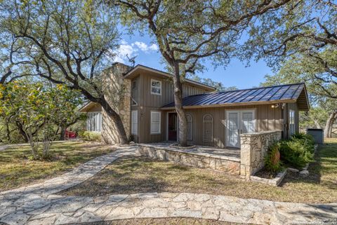 416 cold spring river ConCan TX 78838