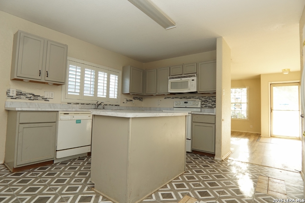 25710 Presidio Alley