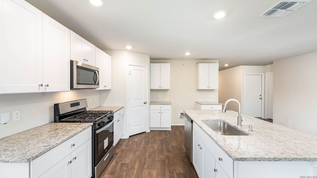 Photo of 5115 GREYWACKE TRL, San Antonio, TX 78253 (MLS # 1997847)