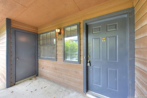 Photo of 4803 Hamilton Wolfe Rd 916 #916, San Antonio, TX 78229 (MLS # 1940092)