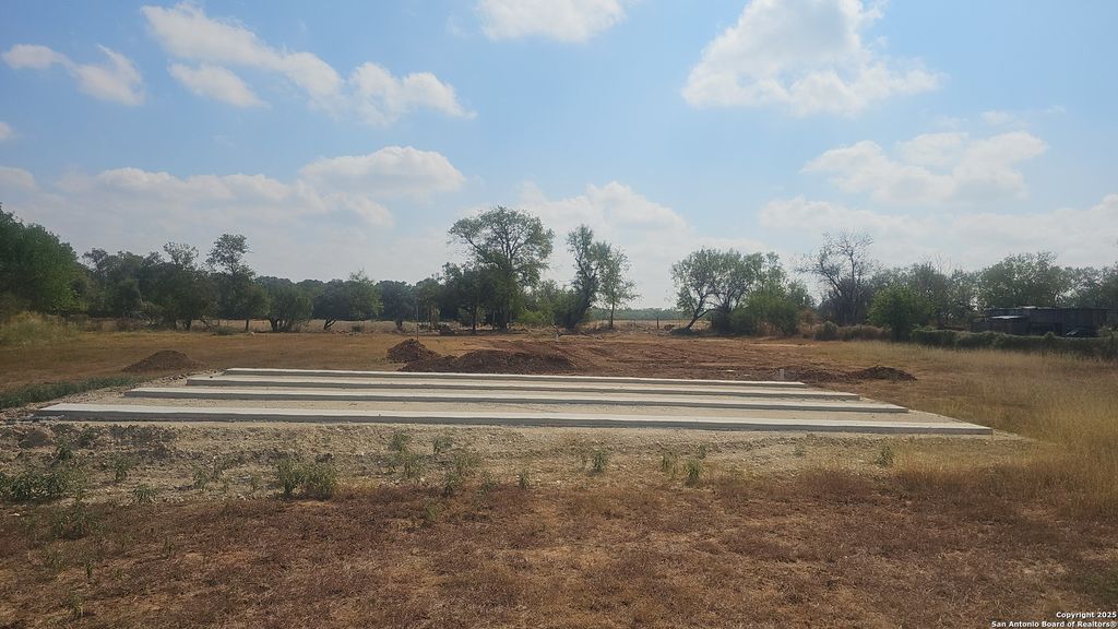 Photo of 18000 Wisdom Rd, Lytle, TX 78052 (MLS # 1972016)