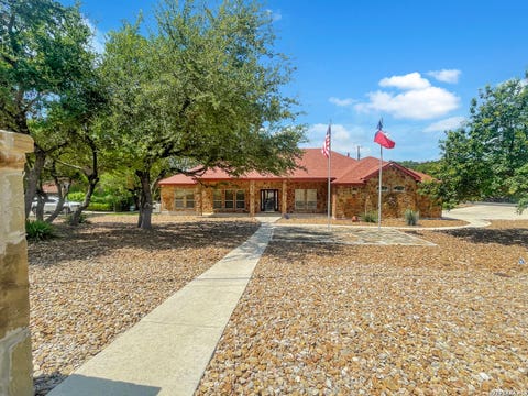 Photo of 26335 Shady Acres, San Antonio, TX 78260 (MLS # 1998534)