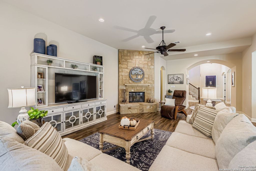Photo of 110 Enchanted Woods, Boerne, TX 78006 (MLS # 1910544)