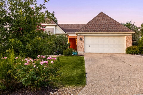 Photo of 25007 SUMMIT HOLW, San Antonio, TX 78258 (MLS # 1972865)