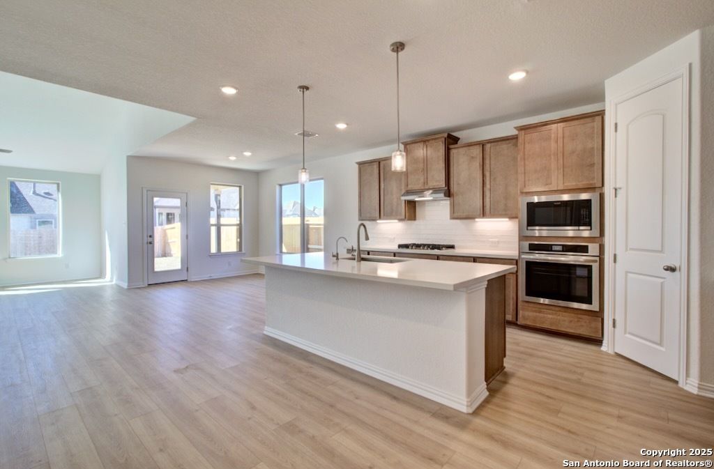 Photo of 1683 Seekat Drive, New Braunfels, TX 78132 (MLS # 1920072)