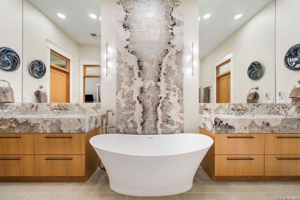 Photo of 114 Haverhill Way, San Antonio, TX 78209 (MLS # 1951522)