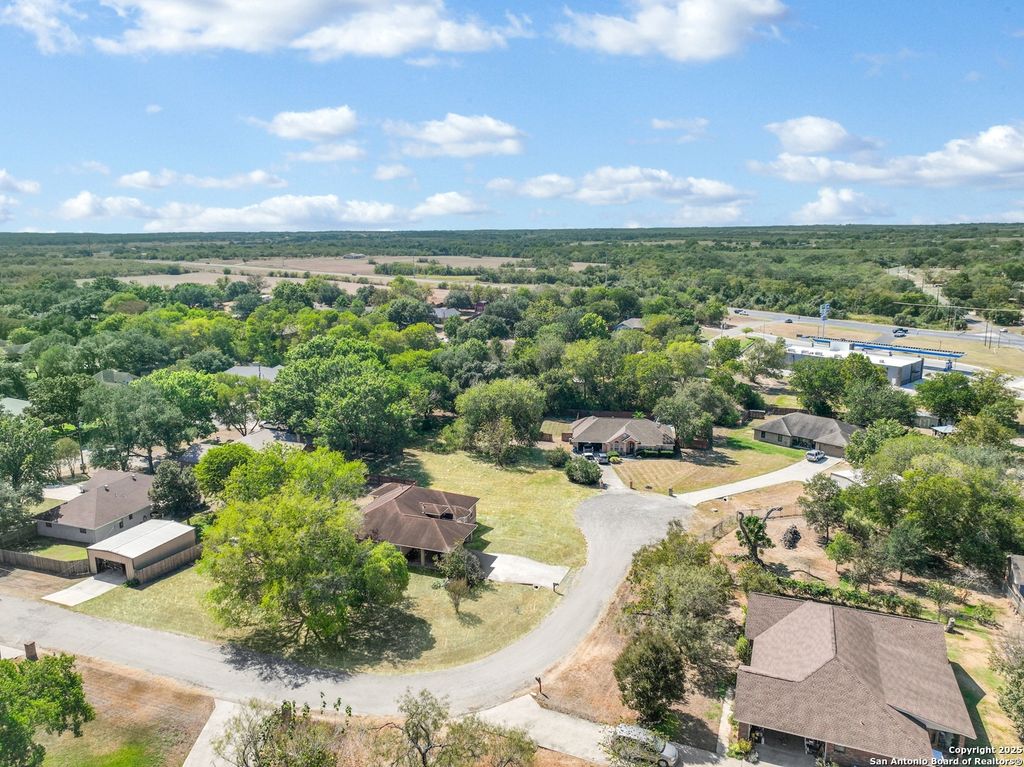 Photo of 118 Santa Fe, Seguin, TX 78155 (MLS # 1912748)