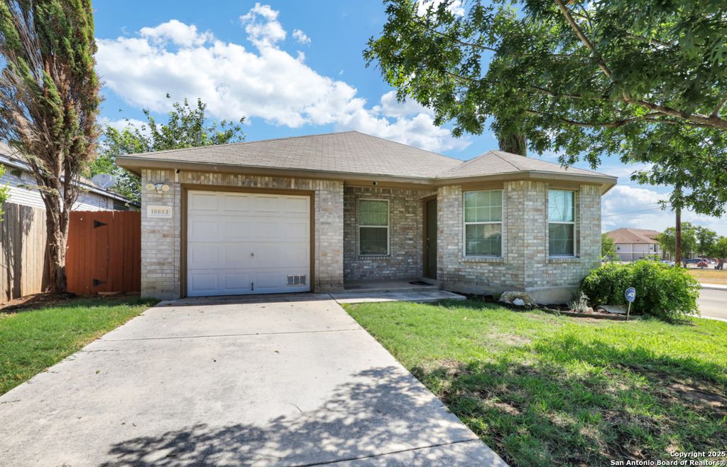 Photo of 10603 N Shaenridge, San Antonio, TX 78254 (MLS # 1880263)