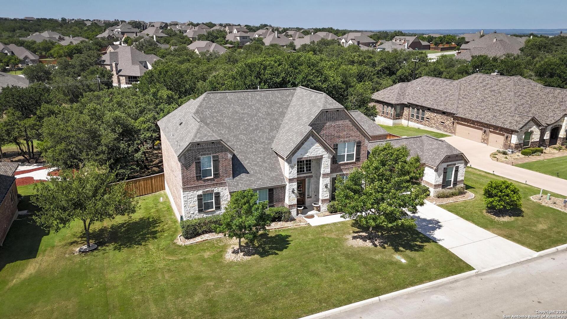 573 BARDEN PKWY