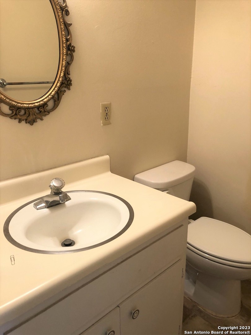 San Antonio, Texas 78213, United States, 2 Bedrooms Bedrooms, ,2 BathroomsBathrooms,Residential,Active,199089